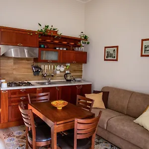 3* Alojamento de Acomodação e Pequeno-almoço Borgo Angioino